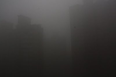 Early morning smog and fog (12/1)